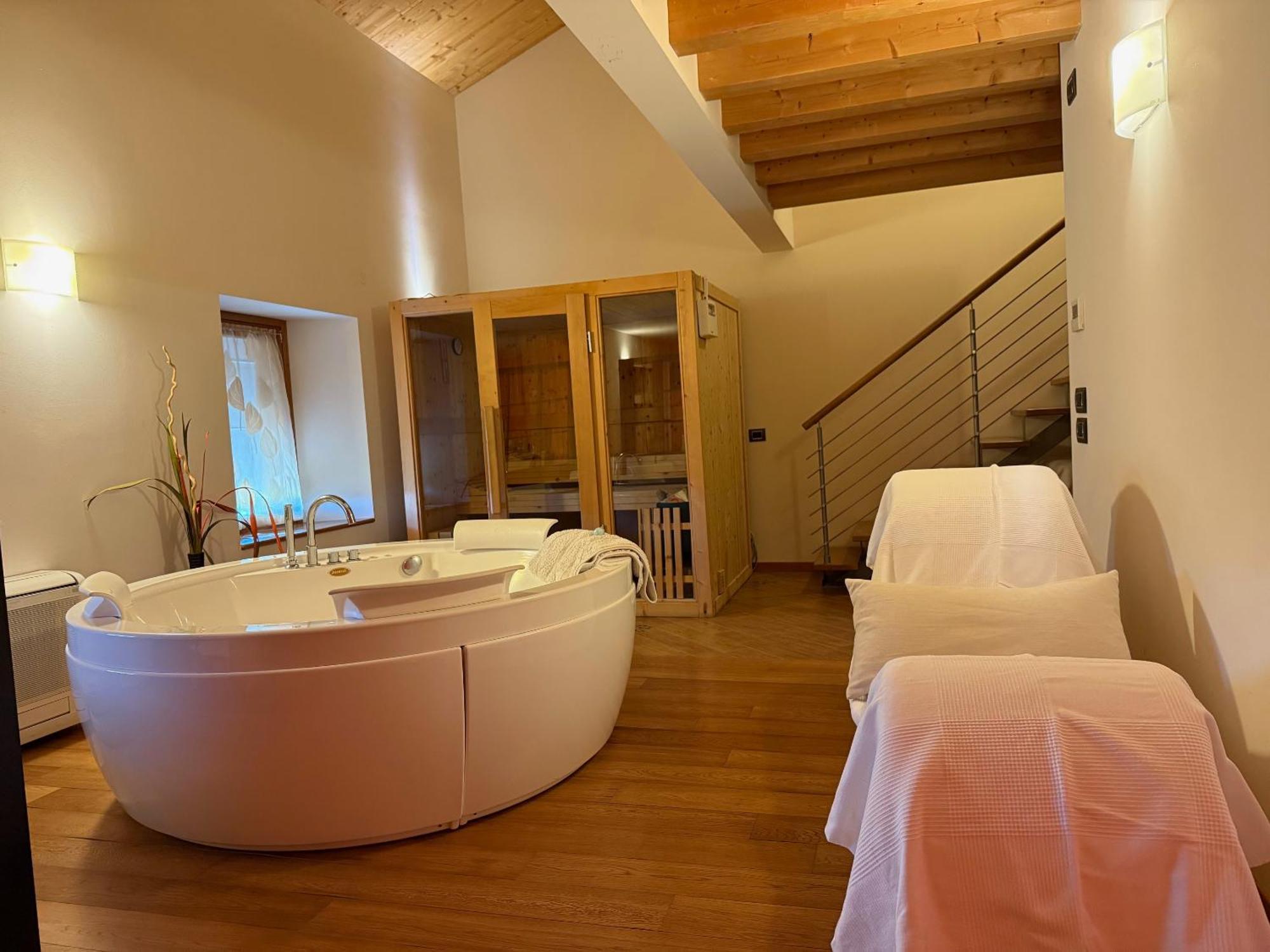 Marco Polo Hotel Vittorio Veneto Luaran gambar